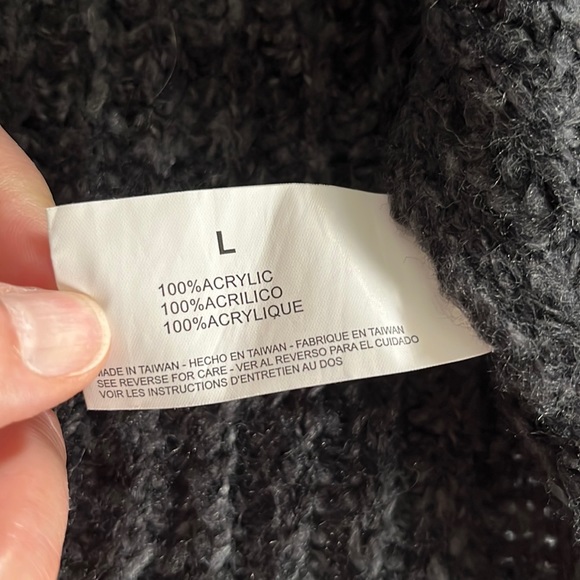 Nine West Vintage America Jeans, 3-Button Knit Cardigan, Black/Gray - Large - Picture 10 of 11